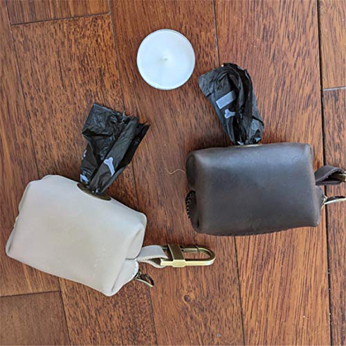TENKY Porta Bolsa de Caca de Perro Porta Bolsa de Residuos de Perro Dispensador de Bolsas de Caca de Perro Dispensador de Bolsas de Basura de Perro Cuero Mosquetón de Metal en Gran