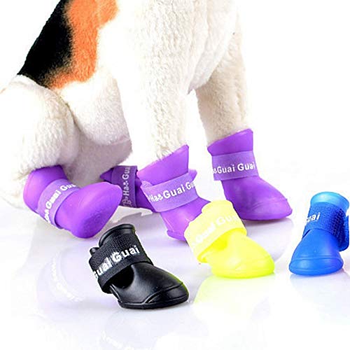Zapatos del Perro de Animal doméstico Encantador del Perrito del Color del Caramelo de Goma Botas de Lluvia Zapatos Impermeables, L, tamaño: 5,7 x 4,7 cm (Negro) Huangchuxin (Color : Purple)