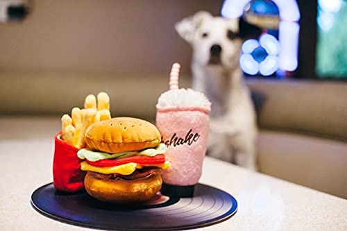P.L.A.Y. Pet Lifestyle and You – Peluche para perros y gatos – Milkshake